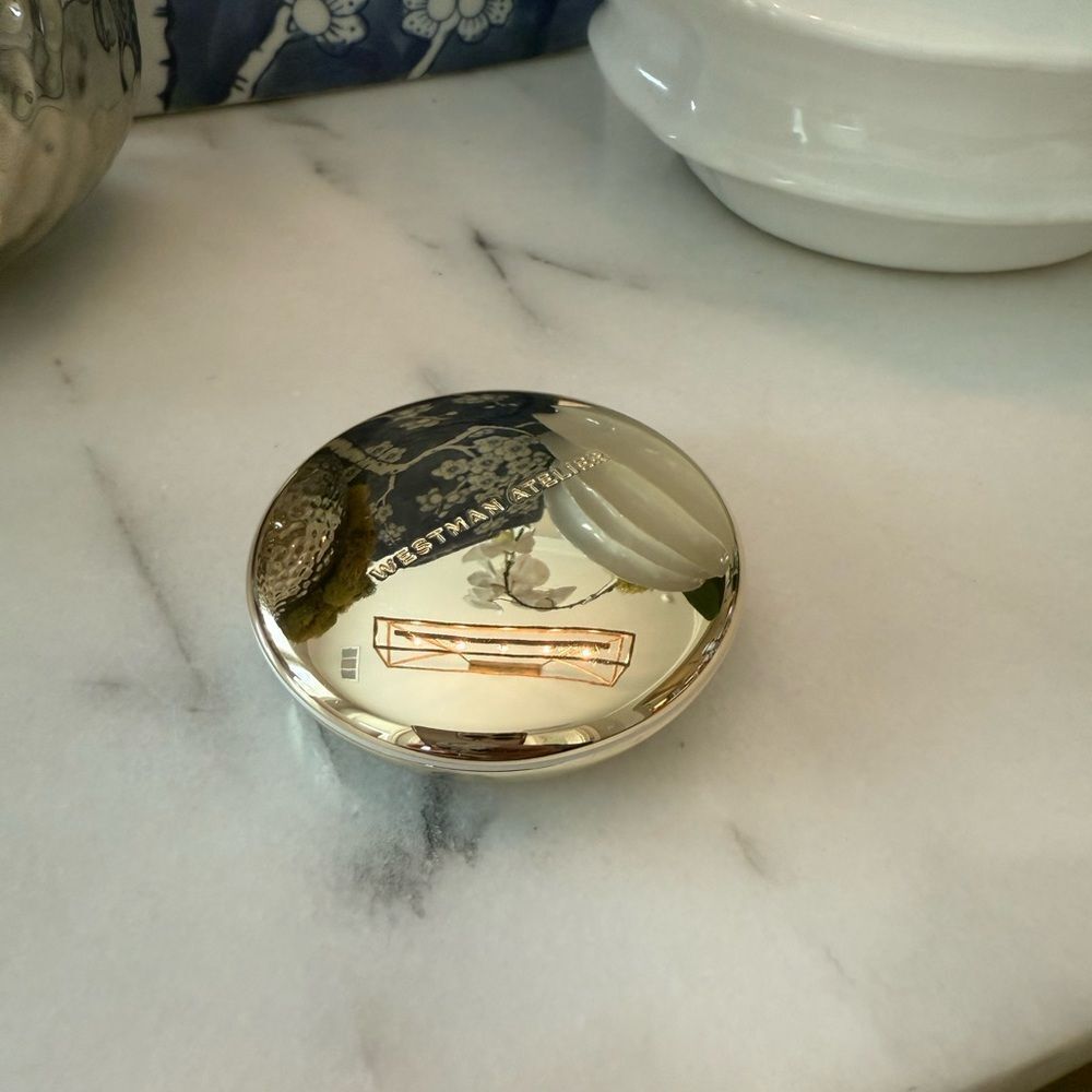 WESTMAN ATELIER
VITAL PRESSED SKINCARE POWDER